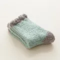 Comodi calzini da pavimento in morbido pile spessi da donna, verde menta dettaglio. - Taglia unica / Blu
