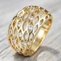 Breiter vergoldeter Netz Zirkonia Ring für Damen, luxuriöser offener Statement Fingerschmuck. - Größe 6 / Gold