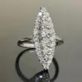 Anillo marquise racimo plateado circonita cúbica statement joya elegante muy chic top - Talla 5 / Oro blanco