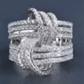 Lujoso anillo de mujer cruzado de varias filas con circonita cúbica, joyería de moda plateada. - Talla 5 / Chapado en Platino