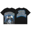 Camiseta streetwear negra de manga corta con letras de pedrería y estampado de zombi. - S / 23