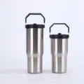 Tazza da viaggio isolata termica in acciaio inossidabile con manico per auto - 20oz / colore naturale dell'acciaio