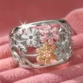 Exquisito anillo floral multicolor, joyería de estilo forestal tonos plata y oro de mujer. - Talla 6 / Oro blanco