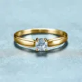 Anillo de mujer minimalista clásico, elegante joya de boda de circonita con acabado dorado. - Talla 6 / Dorado