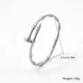 Bracelet manchette ouvert clou bambou en acier inoxydable argenté, bijou tendance - Style Fermoir Clou Bambou / Or 18 carats / Diamètre Intérieur env. 60mm / Argent (Acier et Clou Bambou)