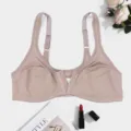 Sujetador de talla grande sin aros con cierre delantero y copa completa en color nude. - 0XL / Tops / Caqui