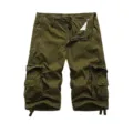 Pantaloncini cargo casual da uomo verde militare con tasche multiple bermuda estivi. - Verde militare