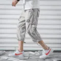 Herren lässige Cargo Caprihosen, Streetwear Multi-Pocket 7/8 Freizeithosen für den Sommer. - Grauweiß