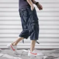 Dunkelblaue Herren Cargohose als Capri-Variante mit vielen Taschen, Streetwear. - Marineblau