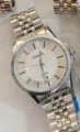 Orologio al quarzo da uomo in acciaio inox con data, lunetta scanalata classica e cinturino. - Cassa Argento Quadrante Bianco