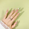 Uñas postizas hechas a mano con degradado nude, pedrería de lujo y cadena de metal. - XS / Óvalo Largo 30mm con Kit de Herramientas