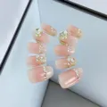 Uñas postizas hechas a mano en degradado rosa nude con diamantes de imitación y perlas. - M / 066 Uñas Postizas