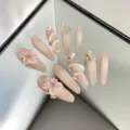 Uñas postizas rosa nude hechas a mano con flores de diamantes de imitación 3D estilo elegante. - M / Estilo 069 Uñas Postizas