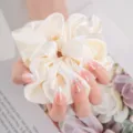 Uñas postizas cortas hechas a mano con puntas blancas francesas y diamantes brillantes delicados. - XS / Estilo 017 Uñas Postizas con Kit de Pegamento