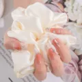 Uñas postizas hechas a mano con un elegante diseño degradado francés y brillantes pedrería. - Estilo 006 Uñas Postizas