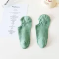 Calcetines cortos de verano de algodon para mujer, calcetines de barco antideslizantes de colores. - Talla única / Verde claro