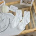 Witte middelhoge sokken voor dames zoete Japanse stijl bloemenontwerp casual sokken voor studenten - Eén maat / Witte Roos