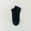 Women solid color cotton boat socks, minimalist breathable short socks for daily wear. - One Size / Black