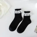Zwarte halflange sokken voor dames met schattige witte kantrand, perfect voor lolita-stijl. - Eén maat / Zwarte Bubble Manchet Kant Rand