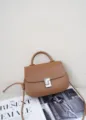 Elegante borsa a mano in vera pelle marrone, versatile variante a spalla e tracolla. - 21*7*15cm / Marrone Dorato