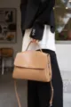 Chic minimalist camel leather shoulder bag for women, versatile top handle crossbody tote. - 29x12x21cm / Apricot