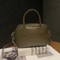 Sac bandoulière Boston en cuir vert olive, élégant sac à main décontracté pour femme. - Vert yucca