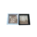 Schwarz-weisses Set quadratischer 3D-Schmuck-Schwebestpraesentationsboxen für Ringe. - Folienbox 9x9x7cm