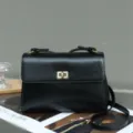 Genuine leather women shoulder bag black retro crossbody handbag stylish daily commuter purse var. - 24*18*18cm / Black