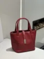 Red leather handbag, vegetable-tanned cowhide bucket bag, stylish crossbody bag for women. - 19*16*21cm / Ancorra Red