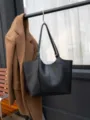 Black leather tote bag for women, large capacity shoulder bag for daily work commute style. - Top 40/Bottom 31*9*28CM / Black