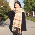 Koreanischer Mohair Karo Schal warmer Winter Quasten Schal für Damen Mode Halswärmer. - Khaki