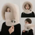Winter pluche warme bombermuts met geïntegreerde sjaal en gezichtsmasker voor buiten fietsen. - Golvende Trui Hoed / Beige