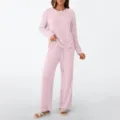 Γυναικείο ροζ ριμπ σετ loungewear με μακρυμάνικο μπλουζάκι και φαρδύ παντελόνι. - S / Τοπ και Παντελόνι / Ροζ