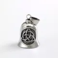 Pendentif cloche de moto en acier inoxydable vintage avec design de nœud celtique classique. - Cloche Nœud Celtique (06804)