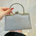 Zilveren strass avondtas met metalen handvat, sprankelende kristallen clutch voor elegante dames - Zilver