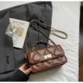 Brown quilted leather chain shoulder bag women fashion elegant luxury crossbody handbag small square bag - No Pendant / Coffee