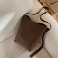Borsa a secchiello in pelle marrone scuro retro grande capacità chic borsa a tracolla - Marrone senza ciondoli