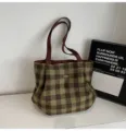 Retro green plaid tote bag large capacity casual shoulder bag for women daily commuting. - Green