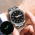 Orologio da polso uomo in acciaio al quarzo con quadrante nero, lancette e data. - Stile Numerale-Cinturino Argento Quadrante Nero