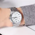 Orologio da polso al quarzo da uomo in acciaio inossidabile con quadrante bianco, elegante. - Cinturino in Acciaio Argento Classico Quadrante Bianco