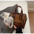 Chique retro contrasterende kleur dames crossbody tas winter mode veelzijdige handtas - Met Hanger / Bruin