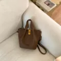 Retro brown leather bucket bag, stylish minimalist top handle shoulder crossbody bag for women. - No Pendant / Brown