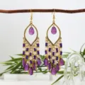 Orecchini pendenti lunghi con napphe di perle a goccia viola in stile etnico bohémien - Stile Frangia a Goccia Viola (E3169-1) / Viola