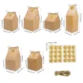 Weihnachten Kraftpapier Lebkuchenhaus Geschenkschachteln Set mit Aufklebern und Kordel. - SD6005 / 24er Set