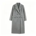 Grauer Woll Trenchcoat mit zweireihiger Knopfleiste Detailansicht, elegante Damen Oberbekleidung. - Grau