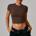Top corto deportivo de manga corta slim fit de secado rápido marrón para mujer fitness. - S / Tops / Café