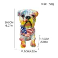 Salvadanaio bulldog con graffiti colorati in resina, elegante decorazione da scrivania. - Cane Seduto Schizzi