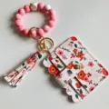 Blumiges PU-Leder Kartenetui mit Silikon Perlen Armband und Schlüsselanhänger für Damen Wallet - Rosa