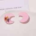 Pink resin crescent moon dried flower DIY accessories for hair clips earrings phone cases - 21x23mm / Pink