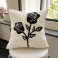 Coussin décoratif en chenille avec motif de roses brodées noir et blanc pour canapé. - Double Rose / 45x45cm (Housse de coussin uniquement)
